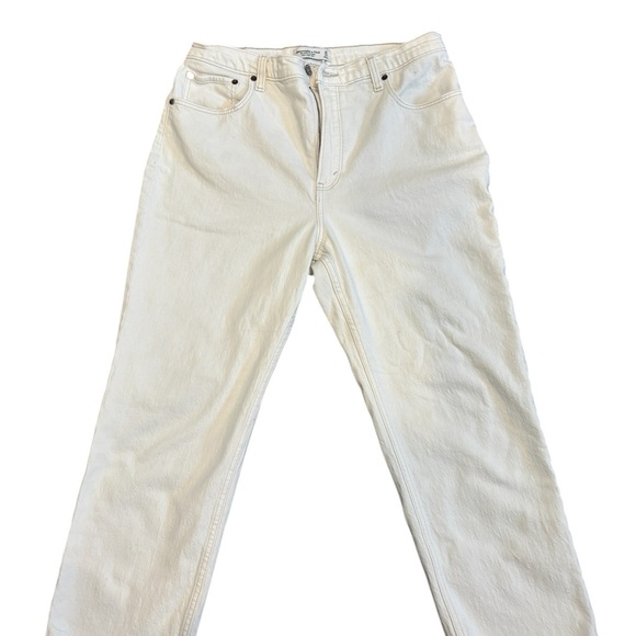 Abercrombie & Fitch Women's Ultra High Rise Ankle Straight Jean Size 32 - Picture 1 of 6
